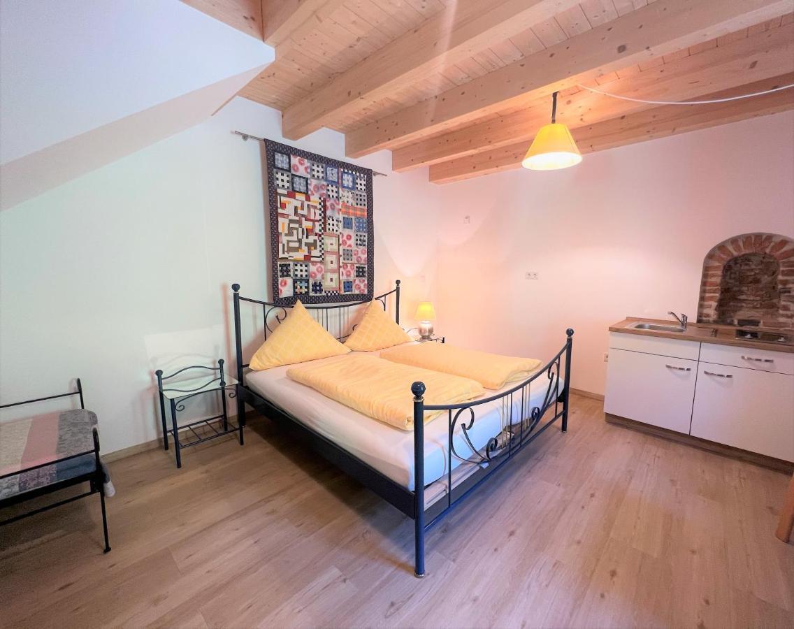 Sunhill Appartments, Klimatisiert Winhoring Exteriör bild